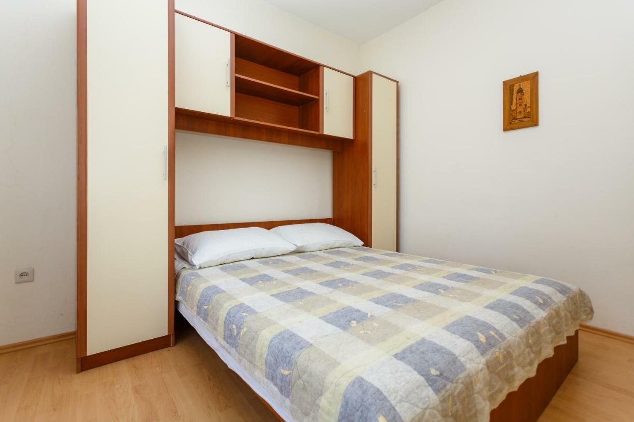 Apartman Jezevac Крк Екстер'єр фото