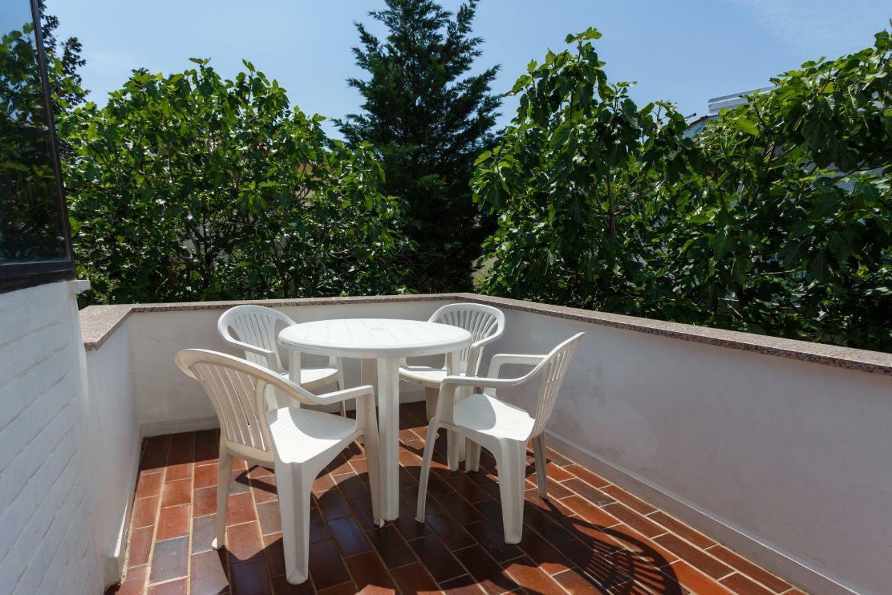 Apartman Jezevac Крк Екстер'єр фото
