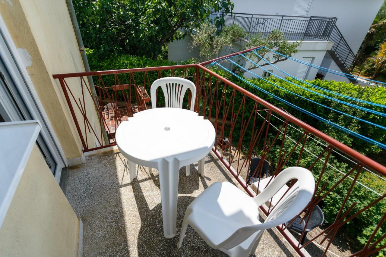 Apartman Jezevac Крк Екстер'єр фото