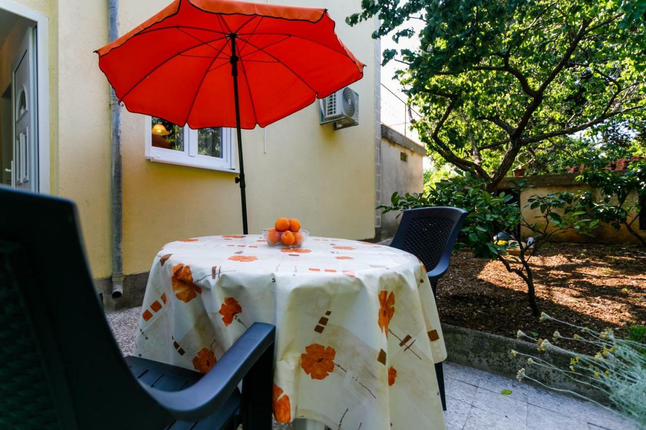 Apartman Jezevac Крк Екстер'єр фото